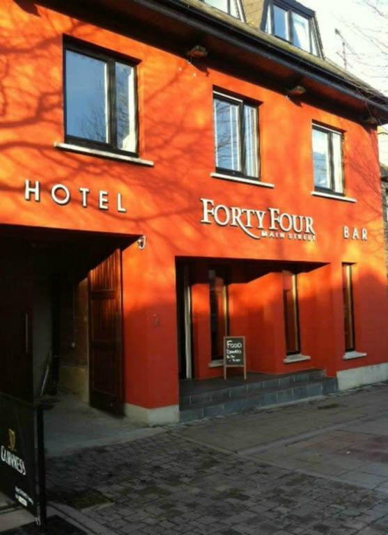 Forty Four Main Street Swords Exteriér fotografie